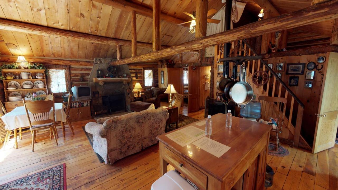 Cabin By The Creek With High Speed Wifi Red River Eksteriør bilde