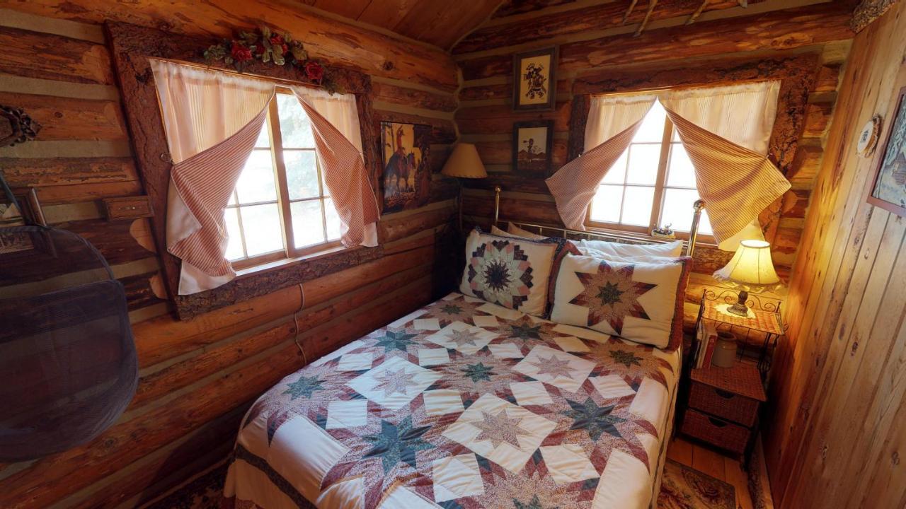Cabin By The Creek With High Speed Wifi Red River Eksteriør bilde