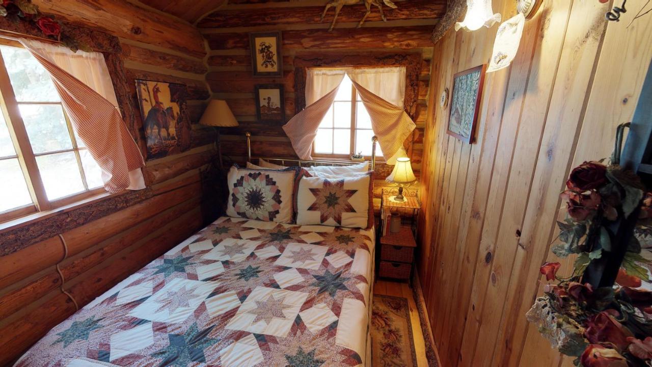Cabin By The Creek With High Speed Wifi Red River Eksteriør bilde